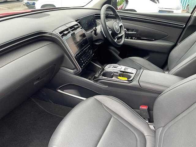 Hyundai TUCSON 1.6 T-gdi Hybrid 230 Ultimate Au Engine Red