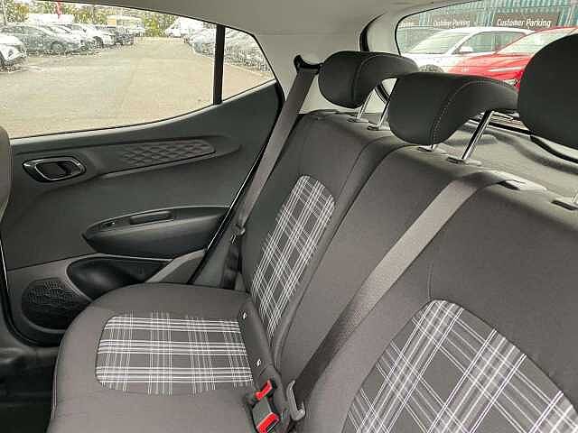 Hyundai i10 1.2 [79] Premium 5dr Auto [Nav]