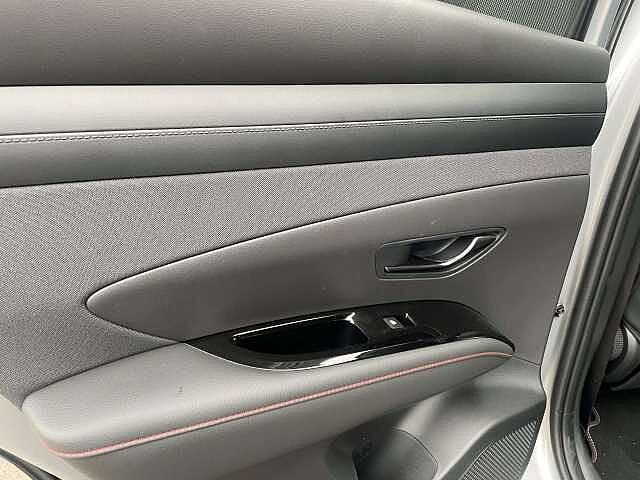 Hyundai TUCSON 1.6T Plug-in Hybrid N Line 5dr 4WD Auto Silver