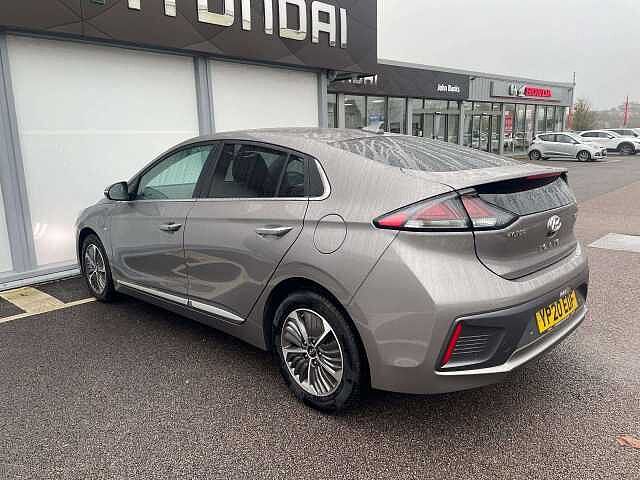 Hyundai IONIQ 1.6 GDi Plug-in Hybrid Premium SE 5dr DCT