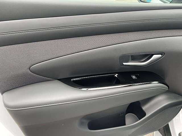 Hyundai TUCSON 1.6T Hybrid Ultimate 5dr Auto White