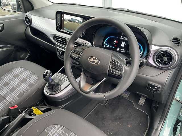 Hyundai i10 1.2 [79] Premium 5dr Auto [Nav]
