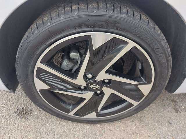 Hyundai i10 1.0 [63] Premium 5dr Auto [Nav]