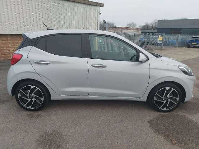 Hyundai i10 1.0 [63] Premium 5dr Auto [Nav]