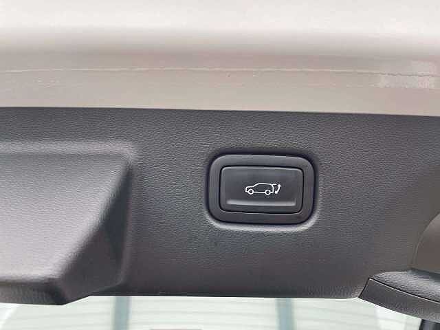 Hyundai KONA 1.6 Hybrid 129 Ultimate 5dr DCT White