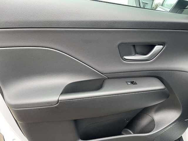 Hyundai KONA 1.6 Hybrid 129 Ultimate 5dr DCT White