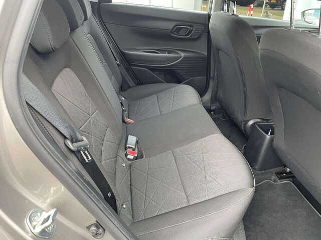 Hyundai BAYON 1.0 TGDi 48V MHEV SE Connect 5dr Brown