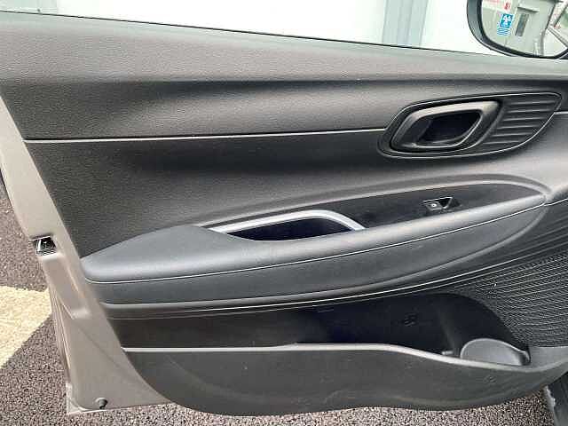 Hyundai BAYON 1.0 TGDi 48V MHEV SE Connect 5dr Brown