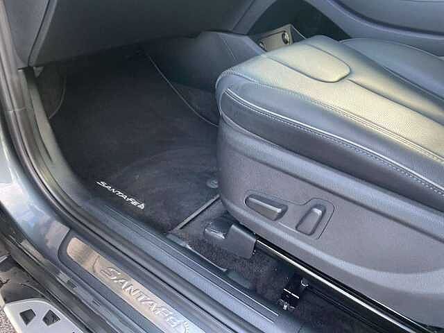 Hyundai SANTA FE 1.6 TGDi Hybrid Ultimate 5dr 4WD Auto