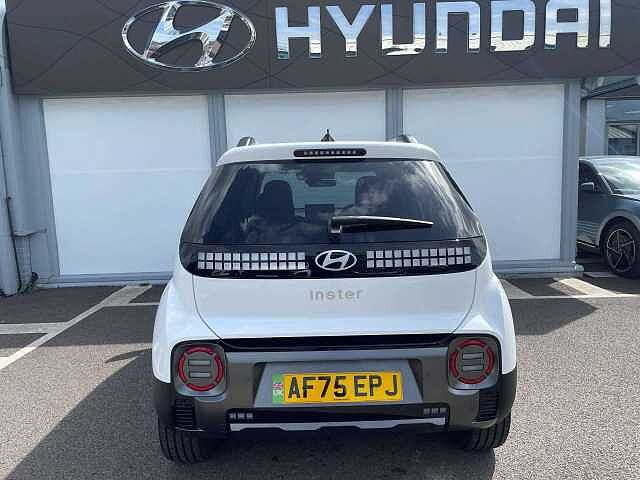 Hyundai Inster 85kW Cross 49kWh 5dr Auto