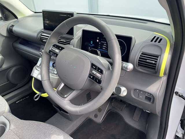 Hyundai Inster 85kW Cross 49kWh 5dr Auto