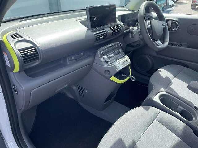 Hyundai Inster 85kW Cross 49kWh 5dr Auto