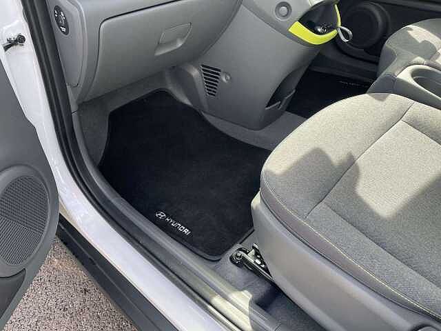 Hyundai Inster 85kW Cross 49kWh 5dr Auto