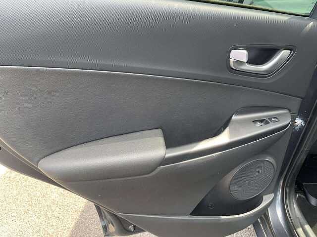 Hyundai KONA 1.6 GDi Hybrid Ultimate 5dr DCT