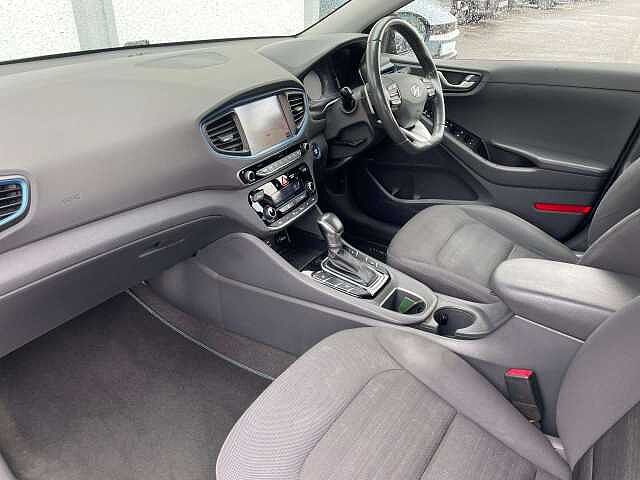 Hyundai IONIQ 1.6 GDi Hybrid Premium 5dr DCT