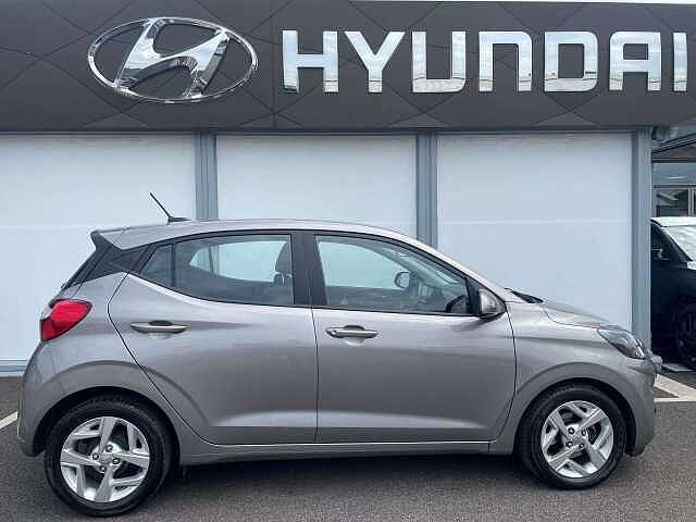 Hyundai i10 1.0 MPi SE Connect 5dr Auto