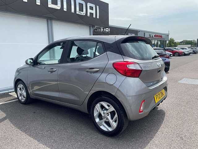 Hyundai i10 1.0 MPi SE Connect 5dr Auto