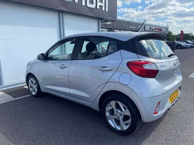 Hyundai i10 1.0 MPi SE Connect 5dr