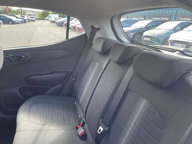 Hyundai i10 1.0 MPi SE Connect 5dr