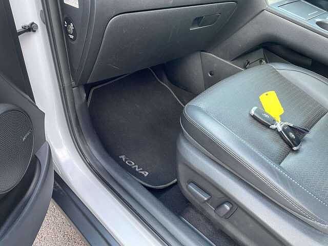 Hyundai KONA 150kW Premium SE 64kWh 5dr Auto