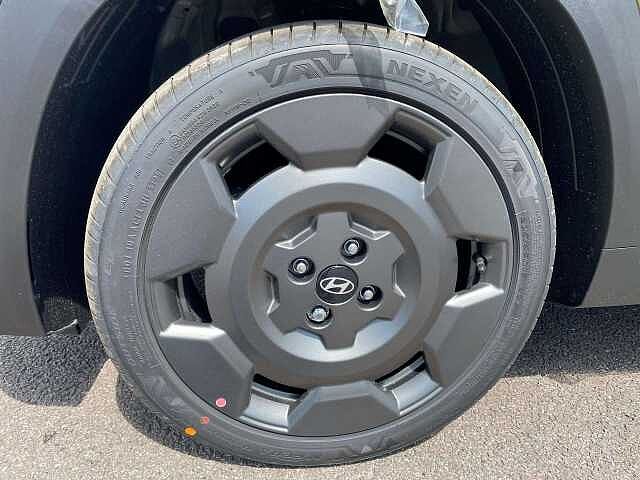 Hyundai Inster 85kW Cross 49kWh 5dr Auto