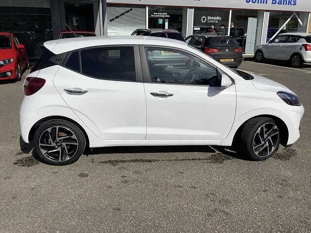 Hyundai i10 1.2 [79] Premium 5dr Auto [Nav]