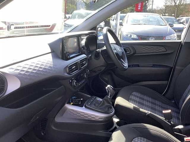 Hyundai i10 1.2 [79] Premium 5dr Auto [Nav]