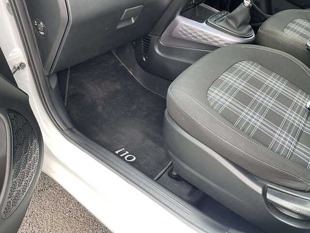 Hyundai i10 1.2 [79] Premium 5dr [Nav]