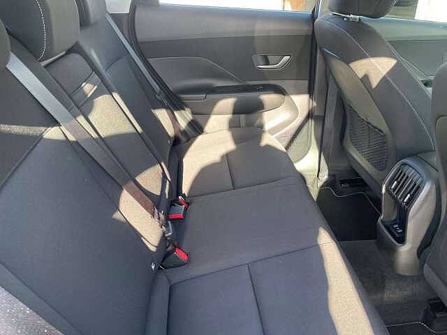Hyundai KONA 1.6T 138 Advance 5dr