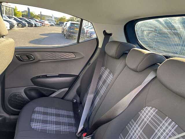 Hyundai i10 1.0 [63] Premium 5dr Auto [Nav]